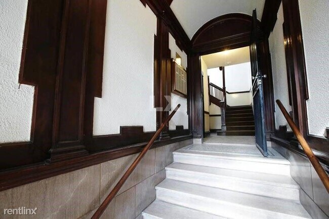 Foto del edificio - 6210 S Dorchester Ave