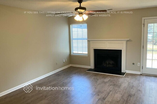 Foto del edificio - 5787 Blacktop Ct