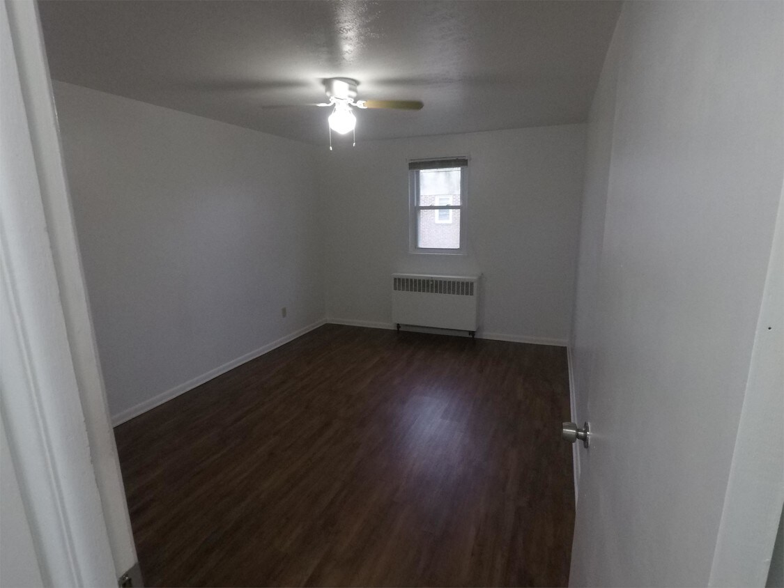 Foto del edificio - 4400 Rocky River Dr