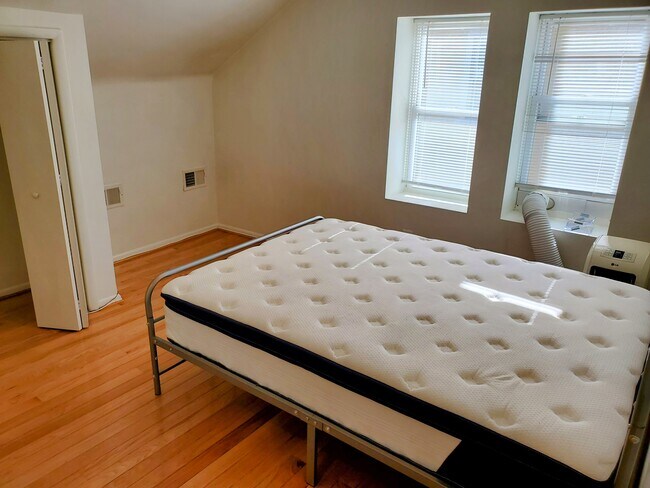 Habitación A - Dormitorio - 2509 10th St NE
