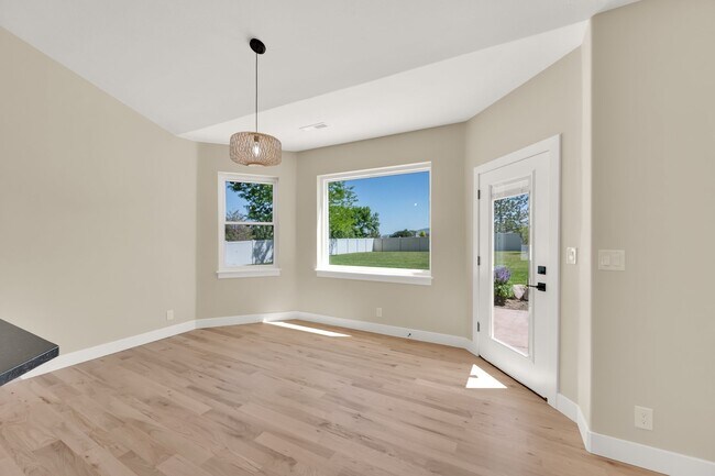 Foto del edificio - 4333 Park Hollow Ln