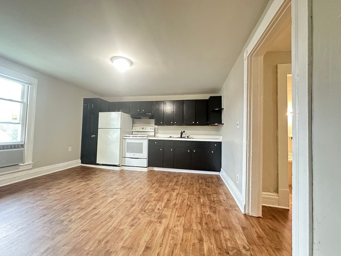 Primary Photo - 339 5th St