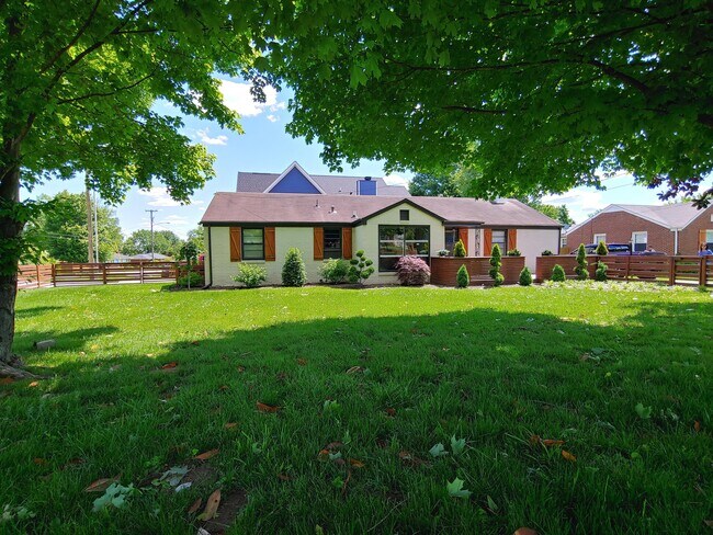 Building Photo - 619 Rosebank Ave