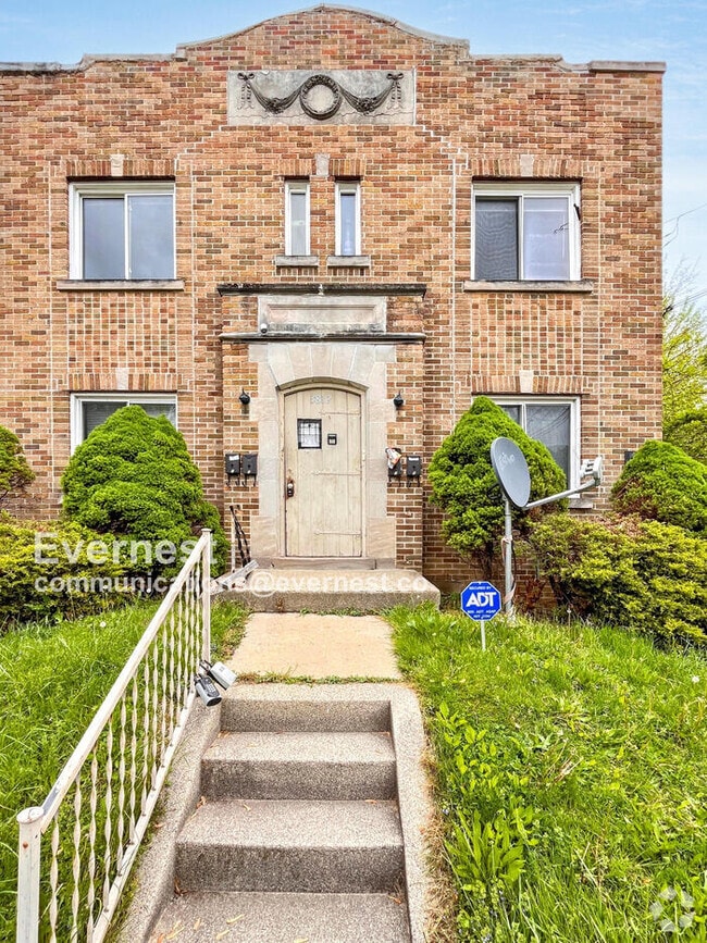 Building Photo - 3812 Drexel Dr