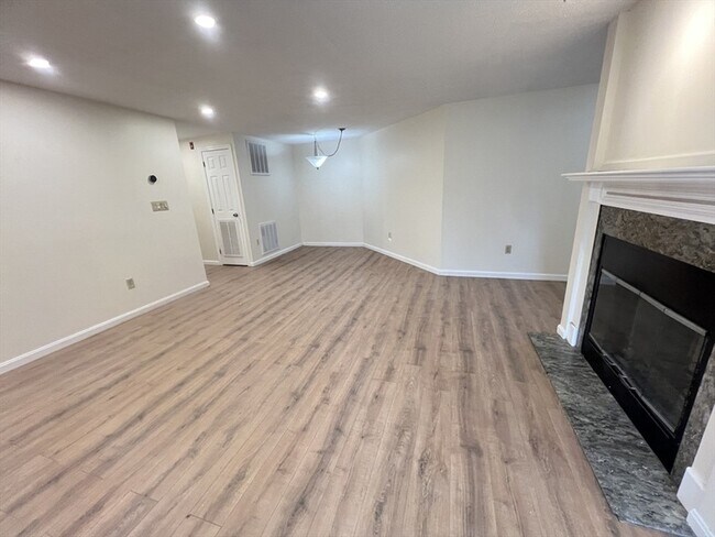 Foto del edificio - 295 W Wyoming Ave