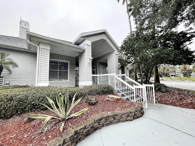 Building Photo - 2516 Grassy Point Dr