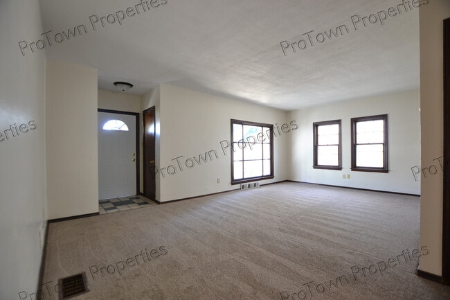 Foto del edificio - 719 Cowles Ave