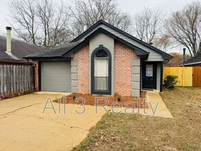 Building Photo - 6008 Woodrun Ct