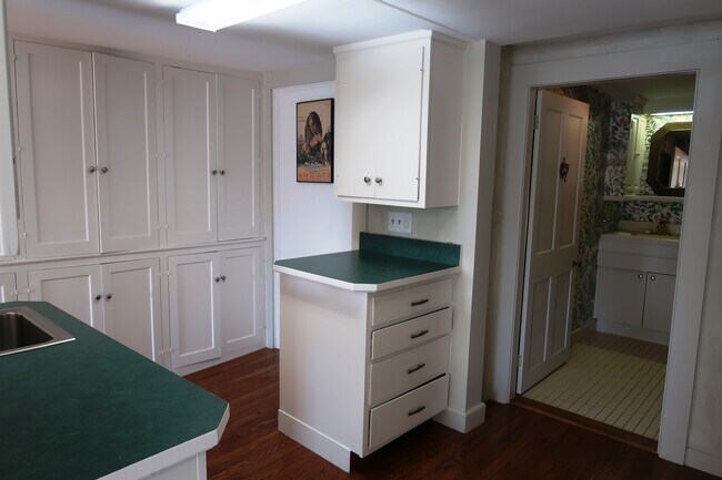Foto del edificio - 31 Long Sands Rd