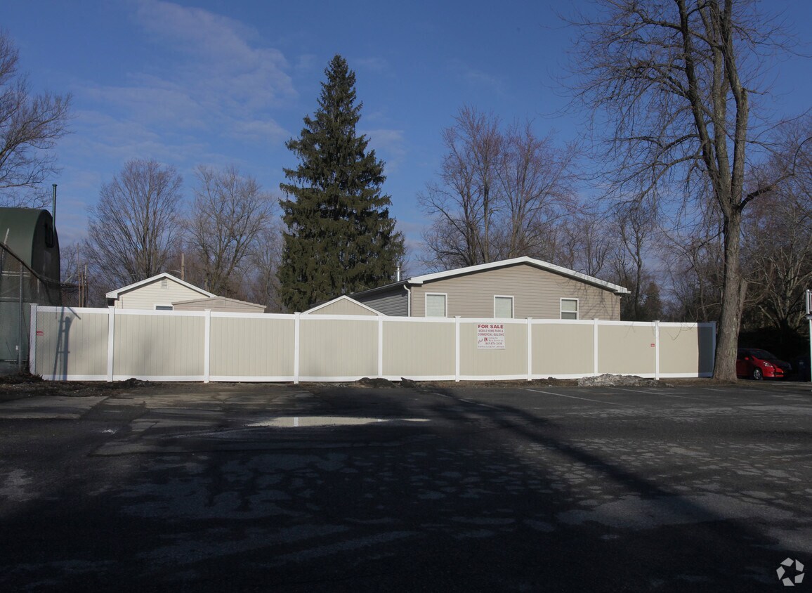 Building Photo - 9 Colburn Dr