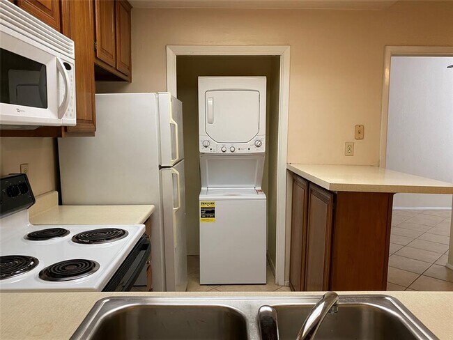 Foto del edificio - 806 W 24th St