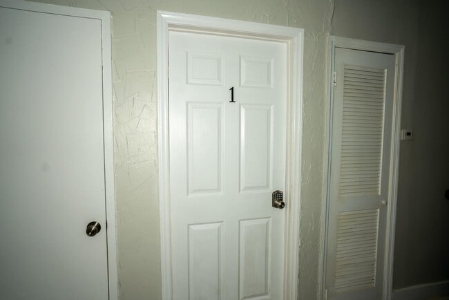 Foto del edificio - 130 Ella St