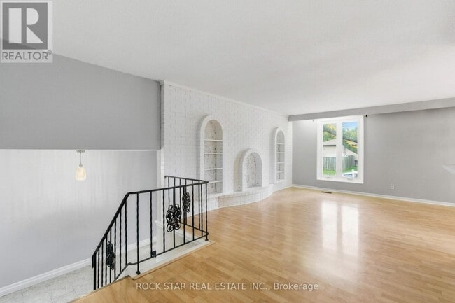 Building Photo - 111 Britten Close