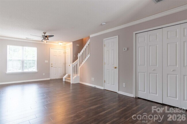 Building Photo - 109 Forester St