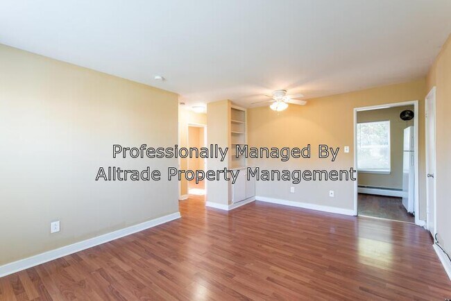 Foto del edificio - 1409 Nightingale Rd