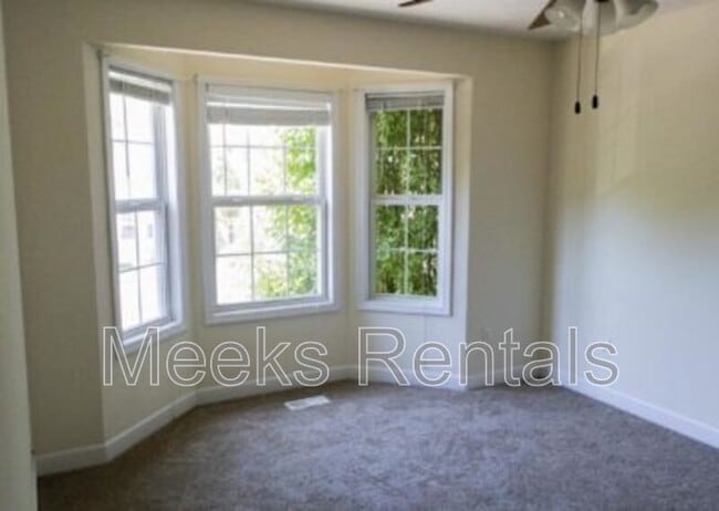 Building Photo - 32 Mill Rd