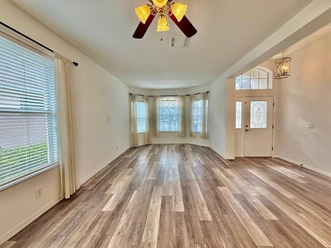 Foto del edificio - 10226 Evergreen Hill Dr