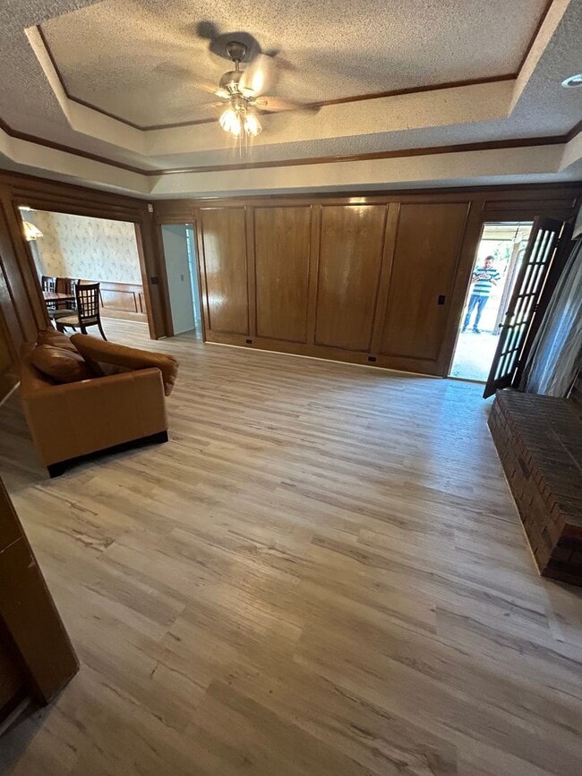 A hassle-free lifestyle - A hassle-free lifestyle House