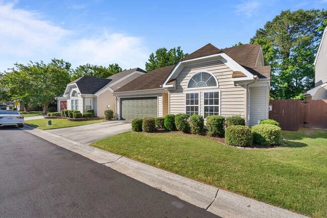 Building Photo - 5509 Bulls Bay Dr