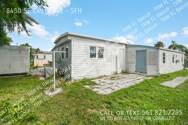 Foto del edificio - 8450 SE Eagle Ave