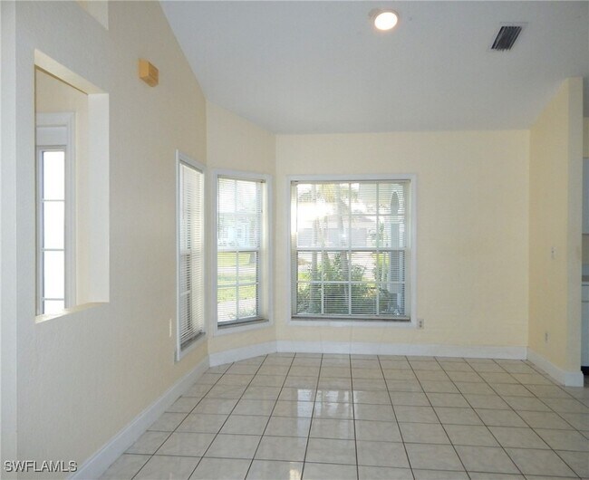 Foto del edificio - 424 SW 38th Pl