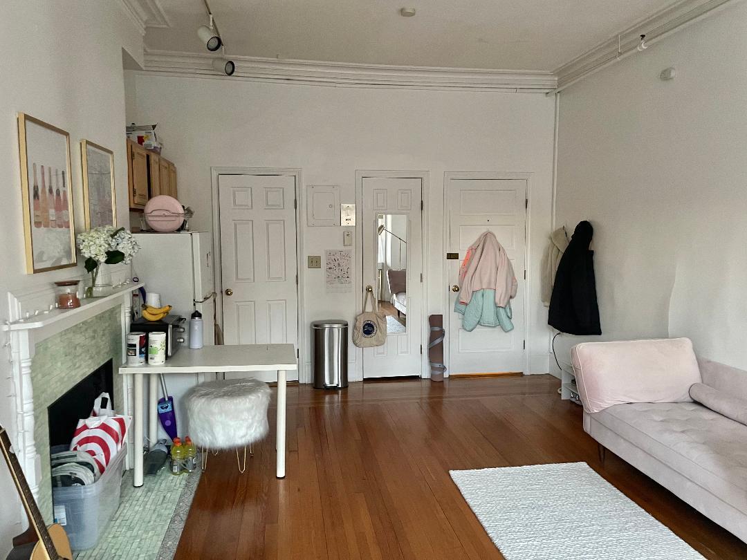 Foto del edificio - 1079 Beacon St
