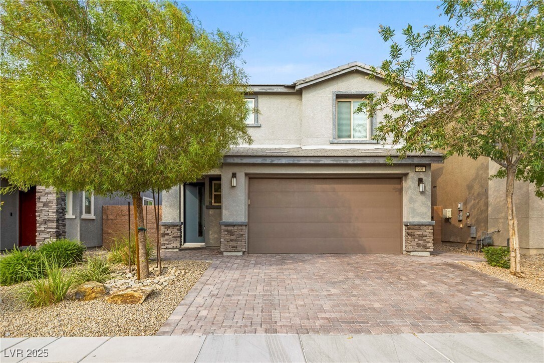 Foto principal - 900 Bluebell Brook St