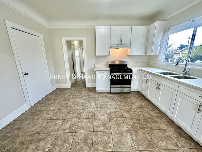 Foto del edificio - 702 E Burnett St