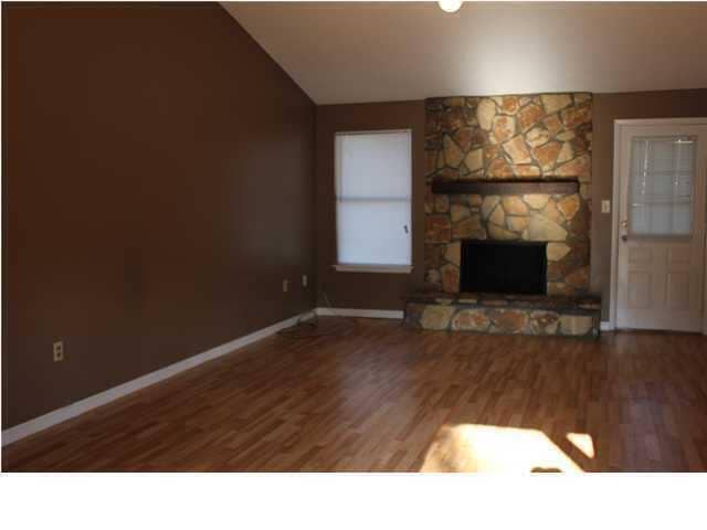 Building Photo - 127 Patti Cove