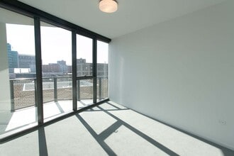 Interior Photo - City Hyde Park