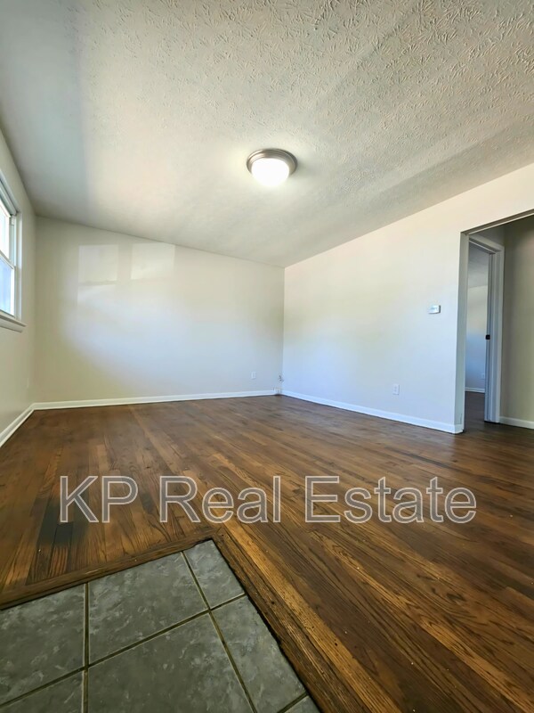 Building Photo - 3060 Lee Ellen Pl