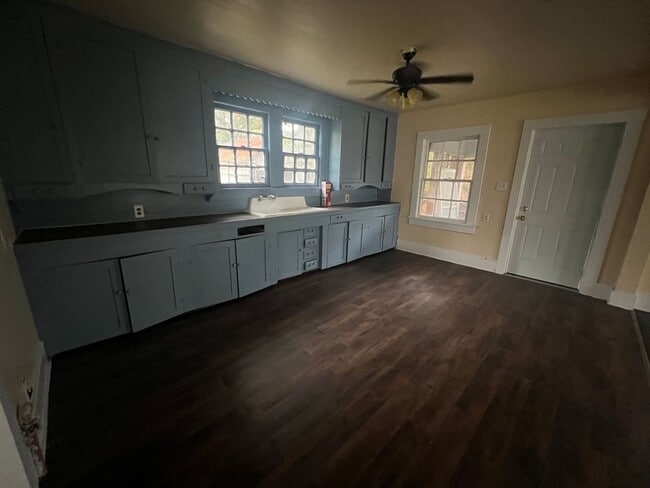 Foto del edificio - 3-bedroom, 1-bath home available in Opelousas