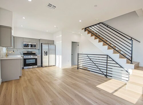Building Photo - 11443 Hatteras St
