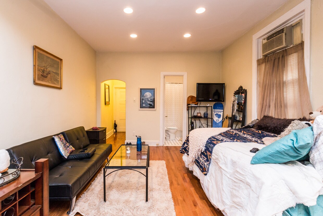 Foto principal - 314 S 12th St