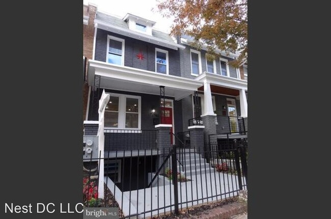 Building Photo - 1 br, 1 bath House - 3740 9th St NW Unit B