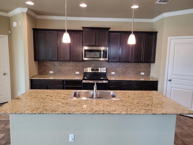 Building Photo - 10207 Becker Dr