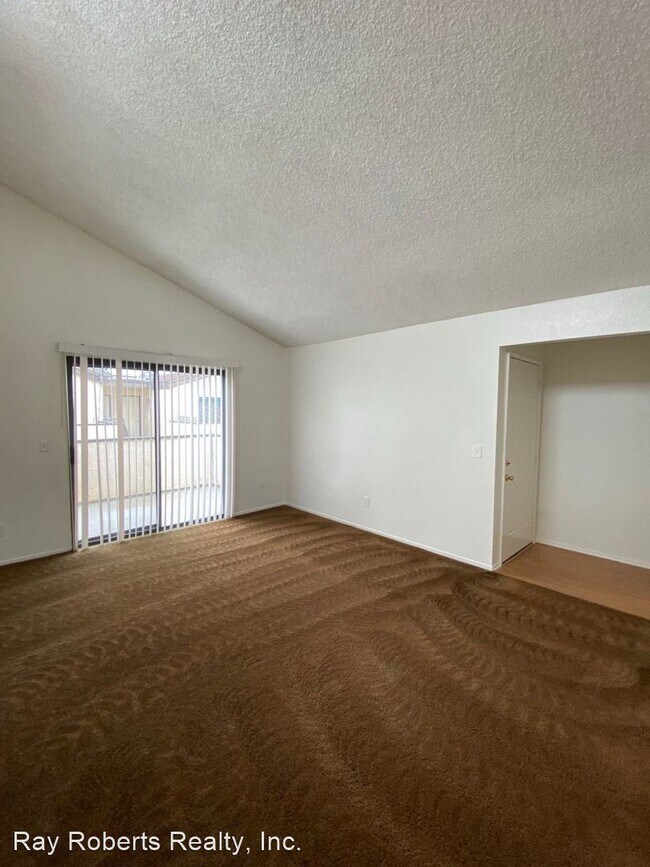 Building Photo - 7916-7924 Stark Drive
