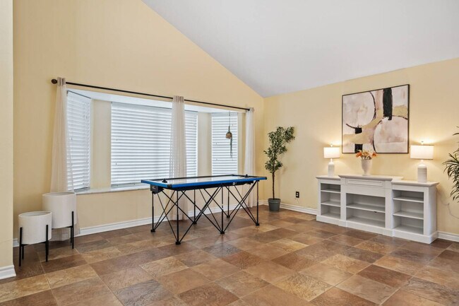 Building Photo - 2003 Pierce Ct