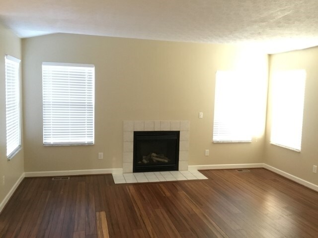 Foto del edificio - 8943 Kingsley Drive