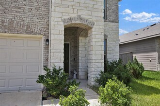 Building Photo - 234 Pine cavern dr