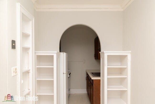 Foto del edificio - 533 W Roscoe St