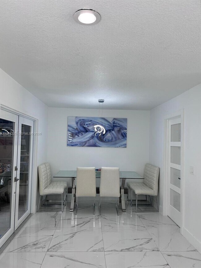 Foto del edificio - 1148 Grandview Cir
