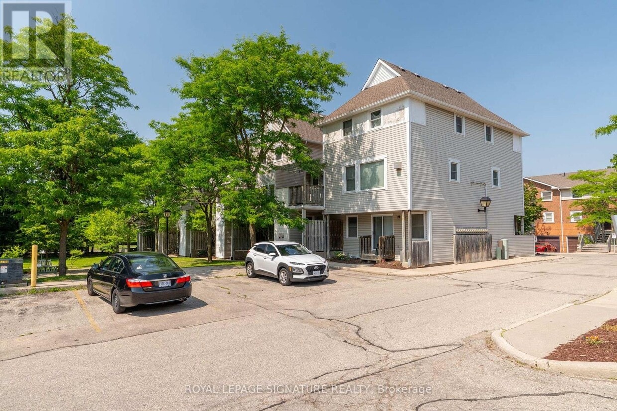 Primary Photo - 461-461 Beechwood Pl