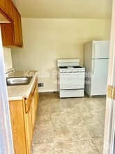 Building Photo - 468 Military E