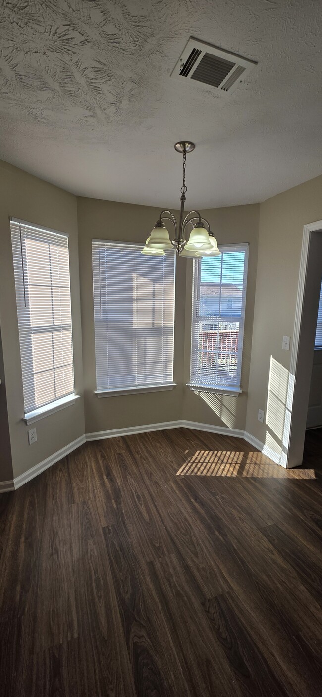 Building Photo - 150 Howard Woody Dr