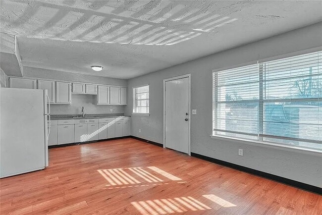 Photo - 2707 NW 36th St Apartments