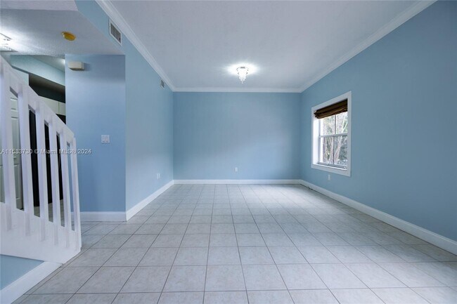 Building Photo - 749 SW 107th Ave