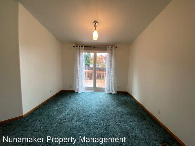 Foto del edificio - 3 br, 2 bath House - 3480 Avalon Drive