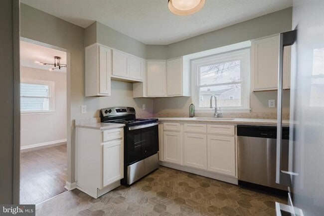 Building Photo - 103 Durso Dr