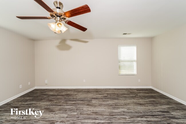 Foto del edificio - 4668 Deer Foot Path